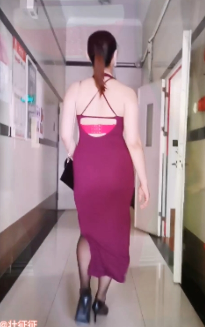 壮征征35v5.39g：胖臀美女舞蹈视频收藏量飙升，百度搜索量达到新高