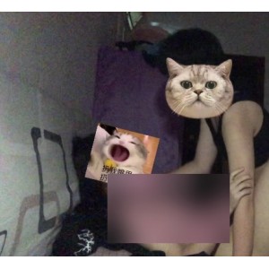 疯狂暴抠：双女畸形恋攻守激吻假物件打粑粑吃瓜自拍2.1G3V百度盘