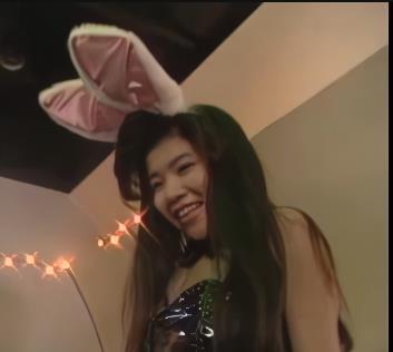 FC2高清修复：铃川玲理演绎艺术顶峰，岛国自拍经典90年代作品，24分钟狐媚表演