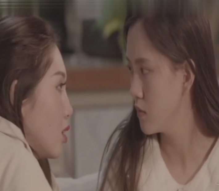 艾彩系列：丝足、踩踏、指教、圣水，NV293G，爱脚，初九，婉慈，微希，视频合集大揭秘！