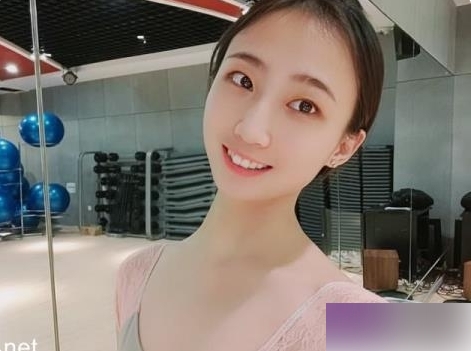 网红瑜伽老师周笔畅作品合集：31个视频+87张照片，总大小337MB