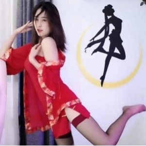 熊猫最美主播二娃火辣舞蹈合集，火箭群有尺度直播，75V-9.8G精彩内容！