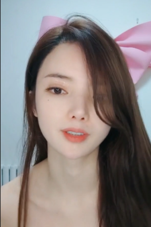 顶级绿播女神热舞闪现1V+4.38G百度盘