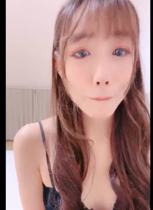 顶级尤物反差女神阿里嘎多20小时直播，13v+7.22g视频火爆上线