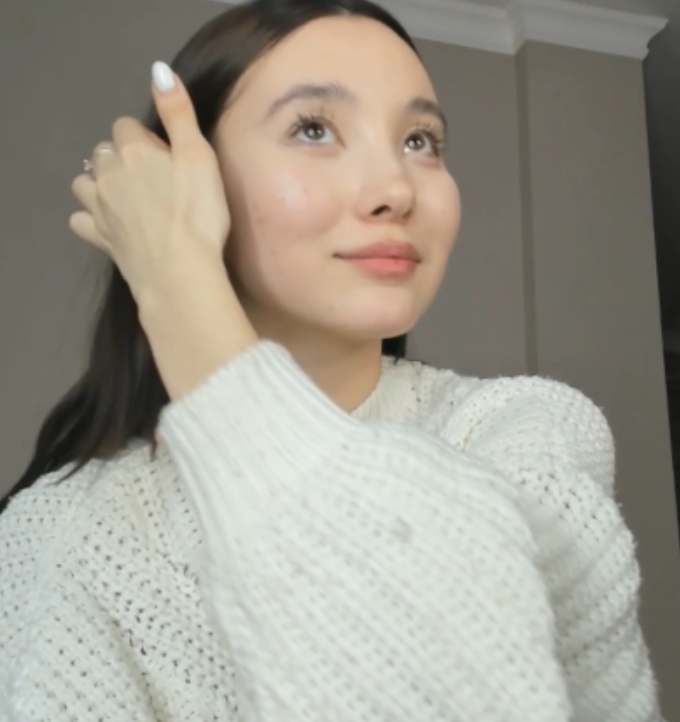 文静乖巧优雅气质，水甜美诱人，1v+3.15g视频分享