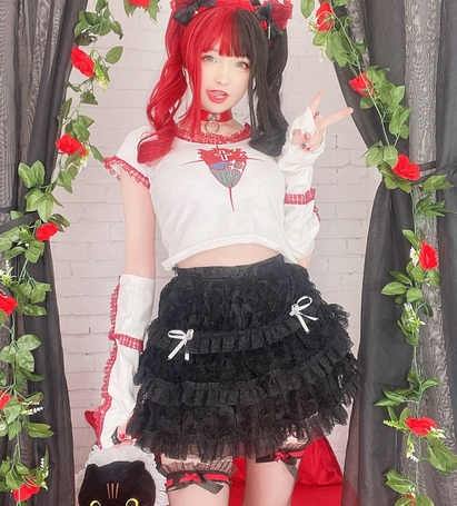 妹子HidoriRoseCOSPLAY妹子吸血鬼视频1个照片57张大小156MB