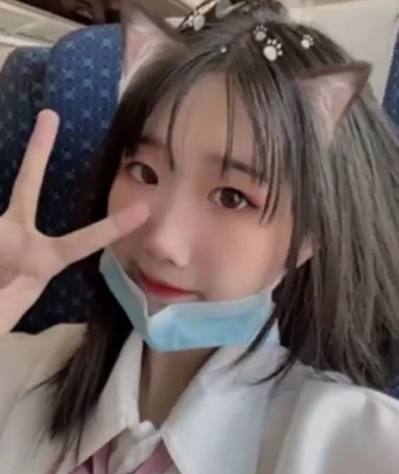 可爱妹子家庭三人游，轮番爆撩无屏障，度盘百度秒传