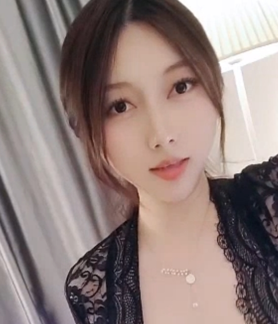 美女主播大罩杯，收藏66，视频大小惊艳，百度ED2K热度爆表