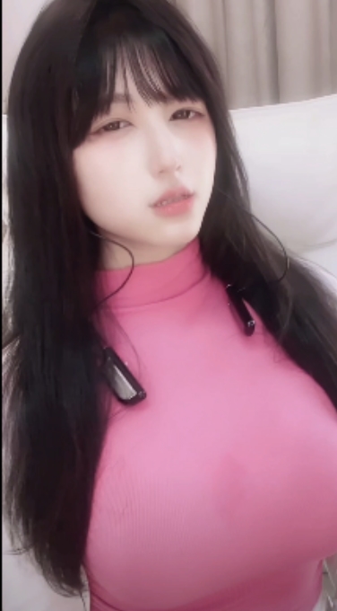 露两点大摆锤！1v观看量达928M，抖音兔柒柒火爆视频百度云资源涵盖精彩