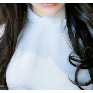 独具风采娜美在网吧展现超凡游戏技巧，2v1.63g百度云游戏视频惊艳全场