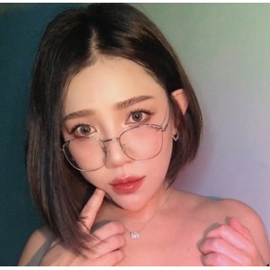 国外女网红Hannahowo吃鸡Onlyfans合集25p41v，视频量大8.77GB百度云资源
