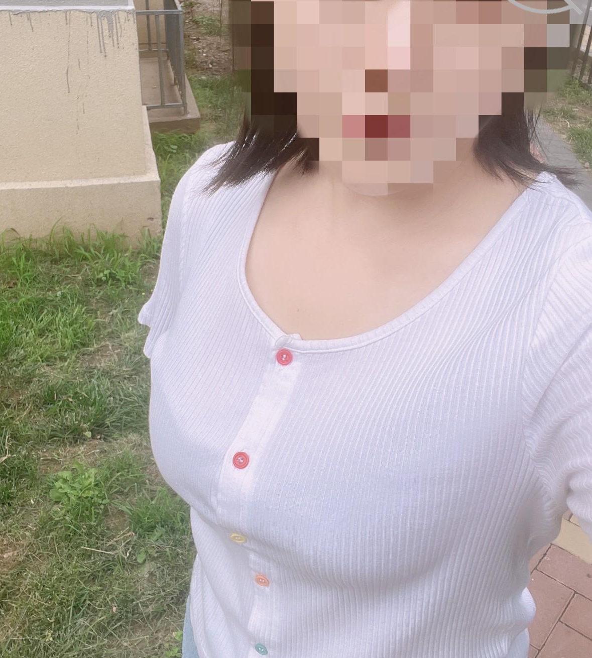 禁忌之恋：海角社区少妇糖糖与大学生小刘的40分钟视频