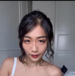 台湾S妹bunnybrownie火爆合集：117个视频8.8G，男主女主火爆表情自拍，用嘴吞金迎接，只在onlyfans订阅