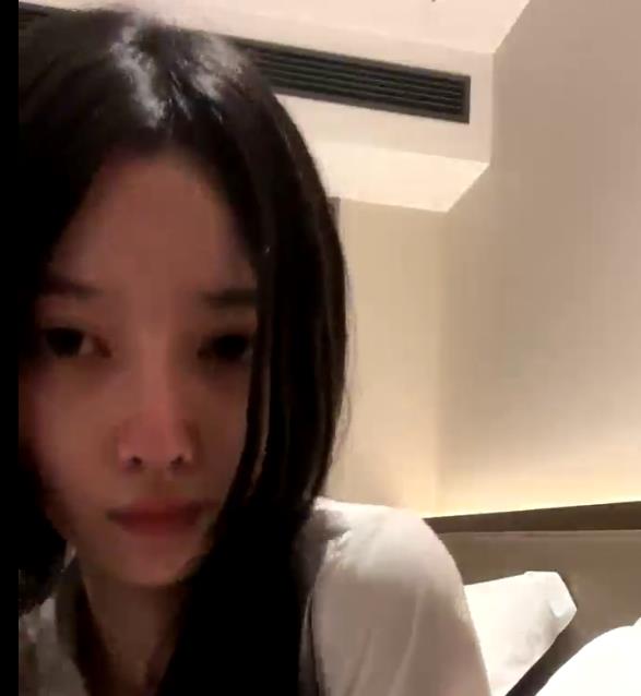 初恋脸小蝴蝶飞2V-293M自拍视频S身材私房菜