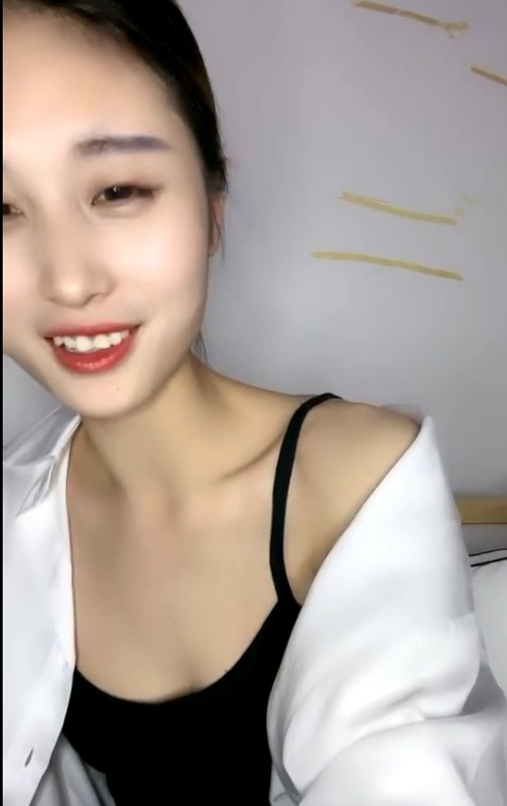 辣妹小九：百度收藏视频大放送