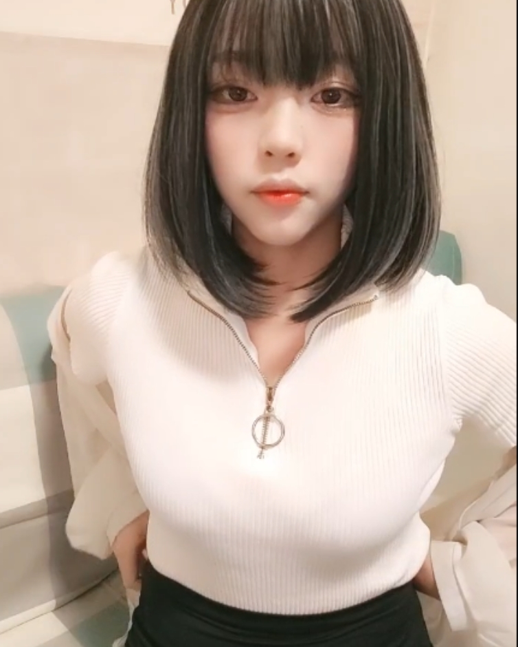 十亿小仙女张心儿魅力无限，26v25.9g视频合集百度盘