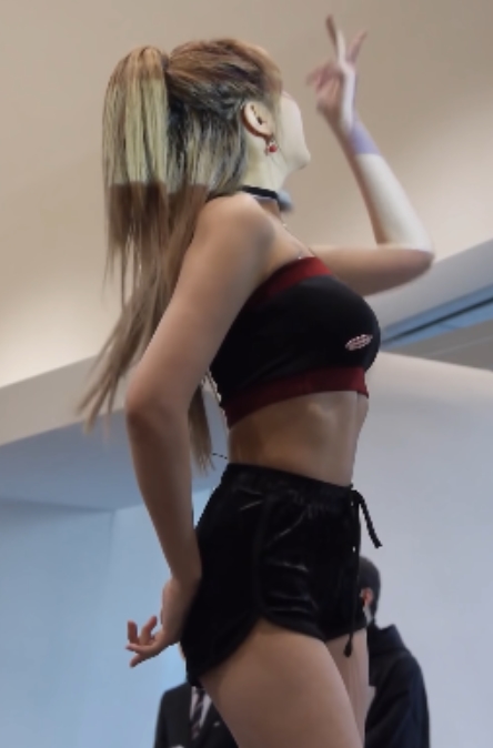 韩雅热舞视频：没尺度舞姿优美，大小3.2g，百度115下载收藏