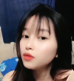 白嫩学妹moxiong自娱自乐视频合集，9P，450M，让人目不暇接