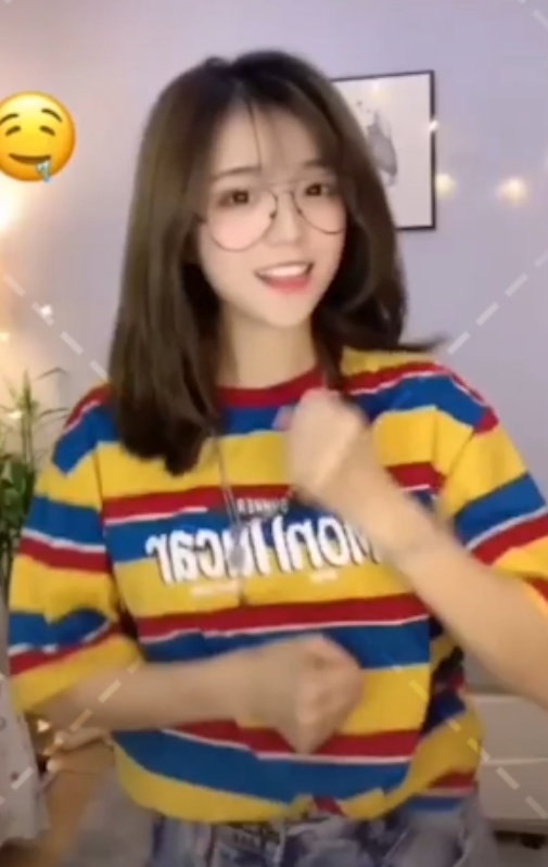 根据您提供的内容，为该商品取一个```plaintext[转载搬运]越南鼓点卡点手势玩铁舞超长合集[1+1.86G][百度盘]```这个标题包含了关键信息和视频大小/数量，同时进行了润色，希望符合您的需求！