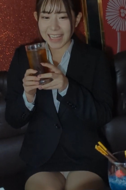 FC2卖家omocci22最新推出58v60.4g合集，62个视频百度和ED2K，收藏珍藏，视听盛宴