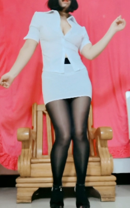 活力四送！bobo姐广场舞视频11v4g，百度收藏23