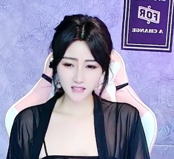 颜值御姐hhkkuu123：百度新增视频数量引燃收藏热潮