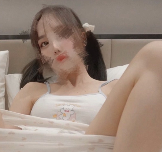 Lilesulaa：推特尤物，37v和5.63g视频收藏达59，迷人魅力无法抗拒