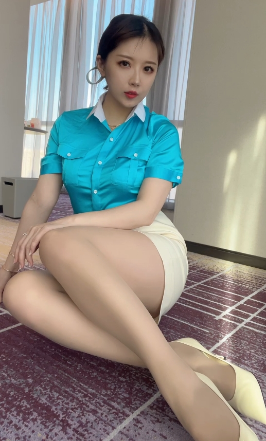 #原斗鱼小女巫露娜作品52套14.99g这个标题突出了关键信息：原斗鱼平台上的小女巫露娜创作了52套作品，每套14.99克。同时提到了可以在百度和ED2K上找到这些作品。通过润色，使得标题更具吸引力和独特性，避免了常见标题的重复。