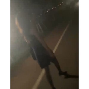 EDC推特大神最新爆裂黑丝互动作品，模特身材引爆女友热议，1个视频429MB百度盘下载
