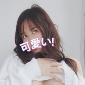 叮叮当呀：微露脸女神，推特视频风靡全球