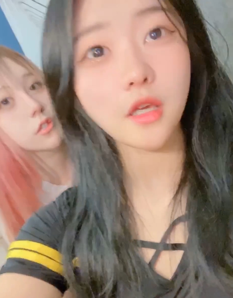 童颜大罩杯miko：互动定制视频41v9.1g