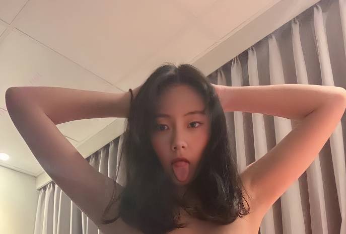 名不仅得益于她的努力和才华，也离不开粉丝们的支持和收藏。她的视频不仅在抖音上受到欢迎，还在百度和ED2K等平台上有着广泛的传播。于利的独特魅力和精彩表现让人们无法抗拒，她的视频收藏量也逐渐攀升，成为众多粉丝心中的偶像。