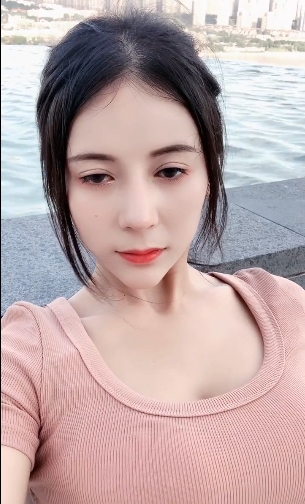 《颜值女神主播于欣柔热爱生活》稀缺视频合集震撼上线，绅士们快来围观！