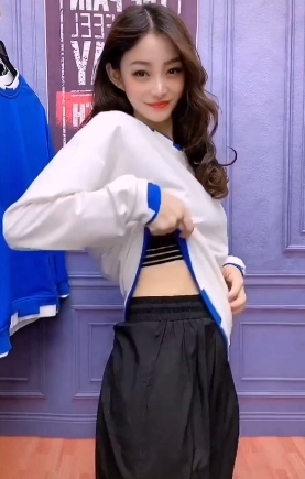 欢》视频合集：相亲与欲望的三人交织，精彩内容尽在百度云多部视频，高清画质