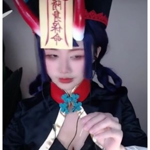 你欣赏到专业的cosplay技能和甜美的姐姐形象，还能享受到助眠的放松效果。快来一起领略萌夏茉姐姐的魅力吧！