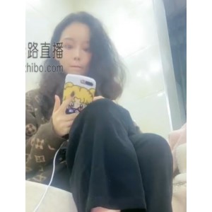 套路直播《豆满月》17v9.38g，百度ED2K高收藏