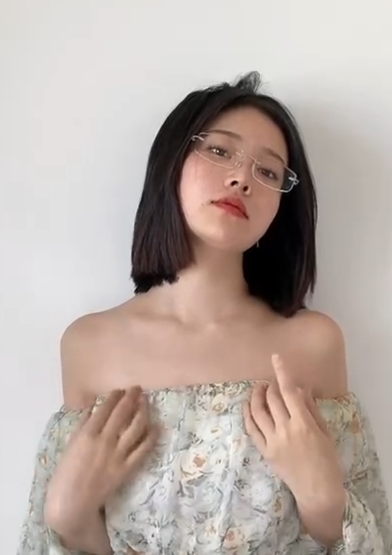 年年模特作品合集104套视频，超值收藏32.7g，百度ED2K资源分享