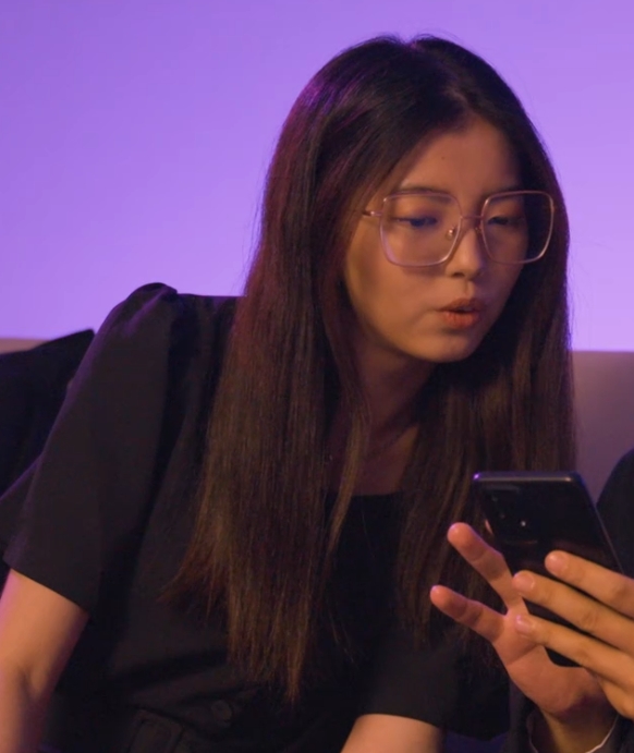 艾熙女星开放大罩杯视频合集，54部精彩收藏，百度ED2K下载！