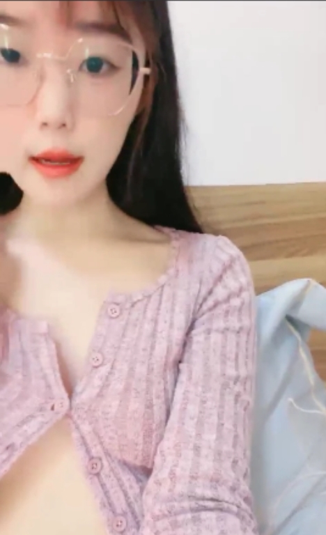 眼镜反差婊火箭最新合集118V47G，收藏百度ED2K