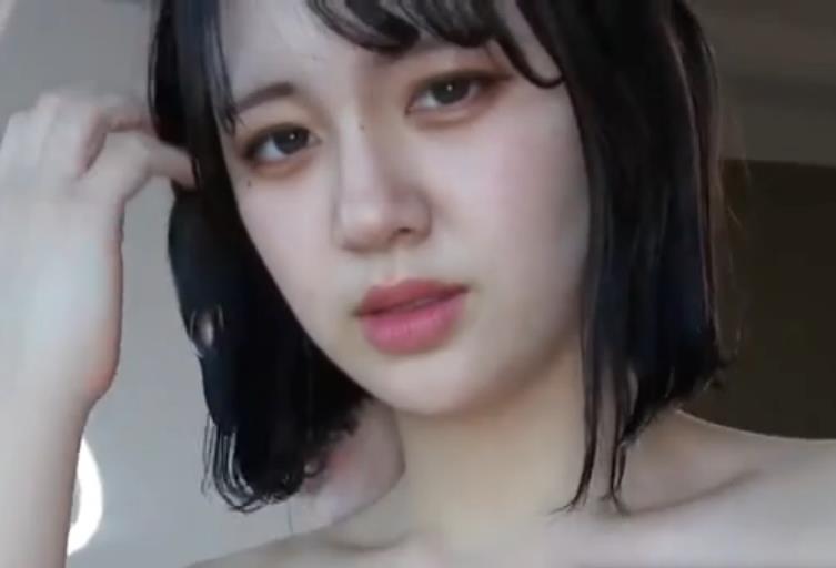 岛国FC2微胖女孩自拍合集1V970M，52分钟，旧资源，养眼气质