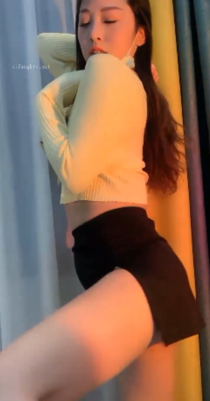 自购百度盘热舞剪辑半糖美人舞小喵最新合集43V1.78G，动感甩头福利