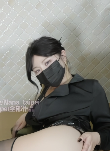 自行打包百度盘甜美娜娜新作1V13.6G，姐姐指教处男攻略