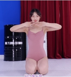 日月俱乐部舞完整版阿彩最新合集1V未提供，精彩表演