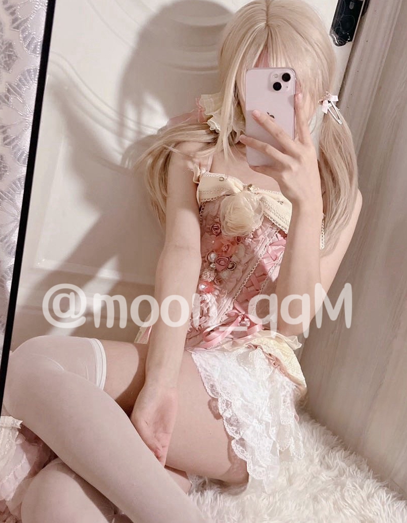 百度盘户外神秘妹子狐骨moon最新合集80V110P971M，超嫩展示解压秘籍