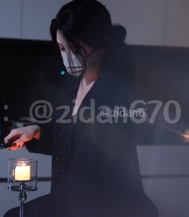 转载抖音空姐诱惑某处空姐最新合集1V833M，嘴巴塞满深处感觉