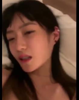 学生妹自拍合集11V716M，短视频8分钟，感受青春呼喊声！