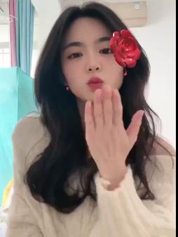 气质抖音美女面基大叔最新合集1V575M，自拍曝光，时长5分