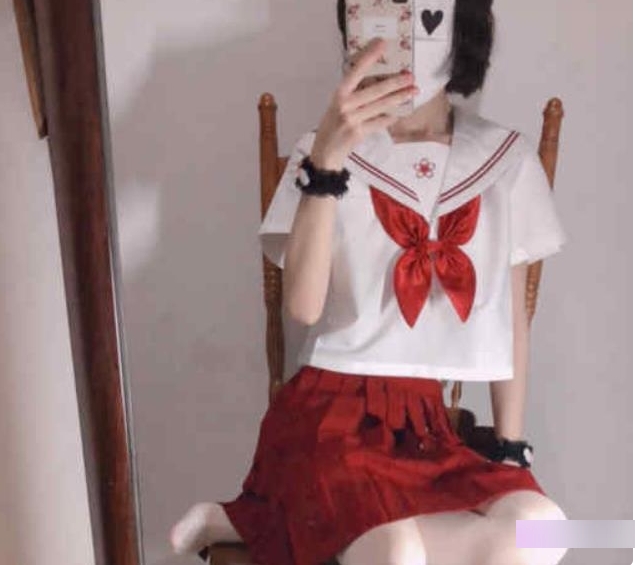 某推_小结巴_经典合集18部+500张套图_509个资源_3.32G_潜力股浮力姬推荐