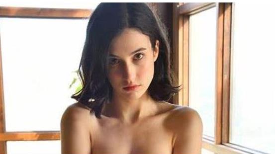 FTVGirlGiuliaWylde清纯大罩杯美人小合集50部30G，身材火爆尺度狂野