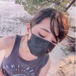 小水水线上大罩杯77.1G福利姬131V火爆合集